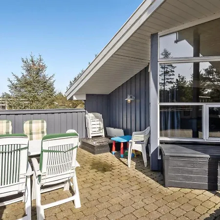 Holiday home Birgita - 700m From The Sea In Western Jutland By Interhome
